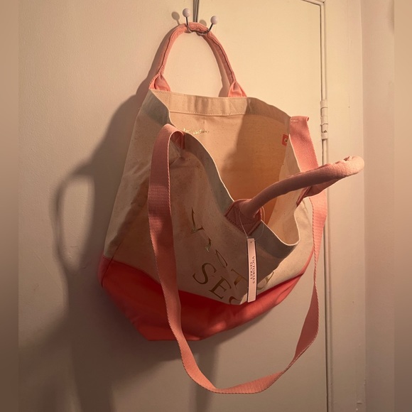 Victoria’s Secret large canvas tote 🩷 - Picture 4 of 5